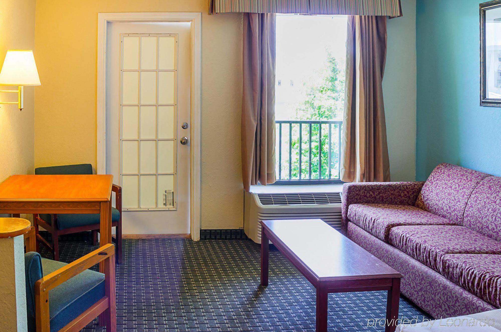Quality & Miramar Hotel